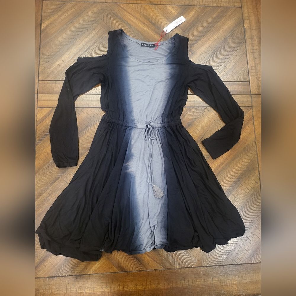 Gypsy 05 Cold Shoulder Dress with tassel tie Black and Grey Small